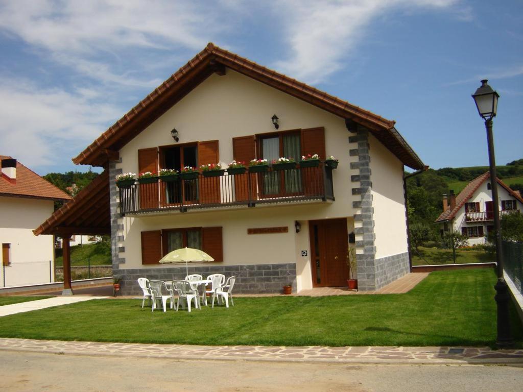 Casa Rural Irugoienea Espinal-Auzperri ภายนอก รูปภาพ